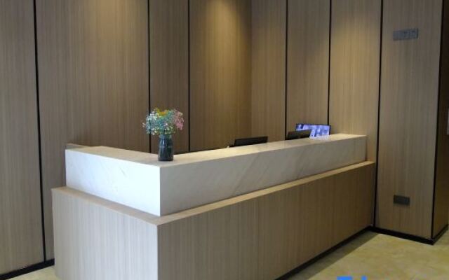 Pebble Motel (Shanghai Jinhui Road)