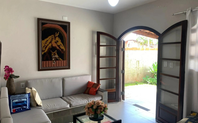 Casa Terrea com Piscina e Internet - Ar Opcional