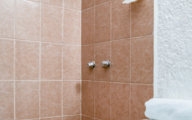 Capital O Farallon Inn