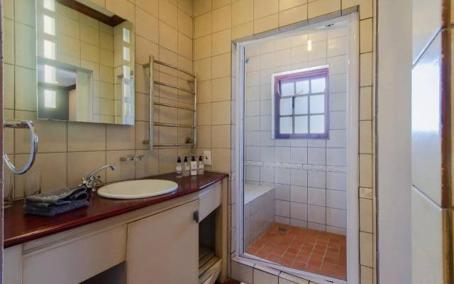 Olive Tree Lodge