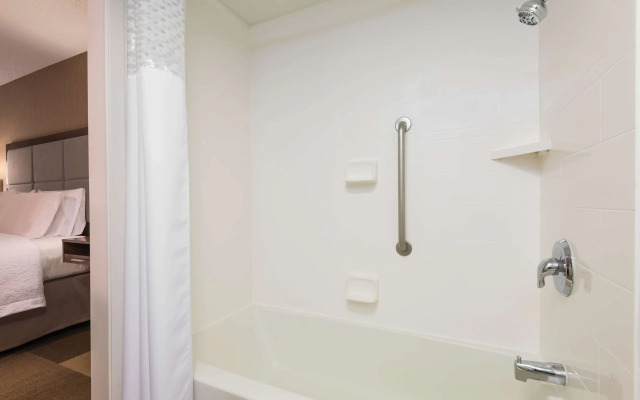 Hampton Inn Buffalo-Airport / Galleria Mall