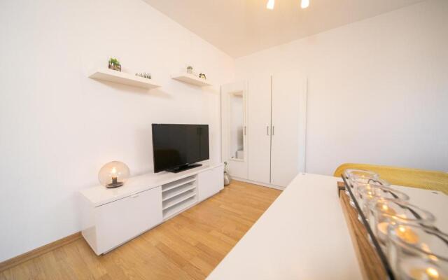 Studio Shiny - Zentral mit Balkon - Messe - Küche