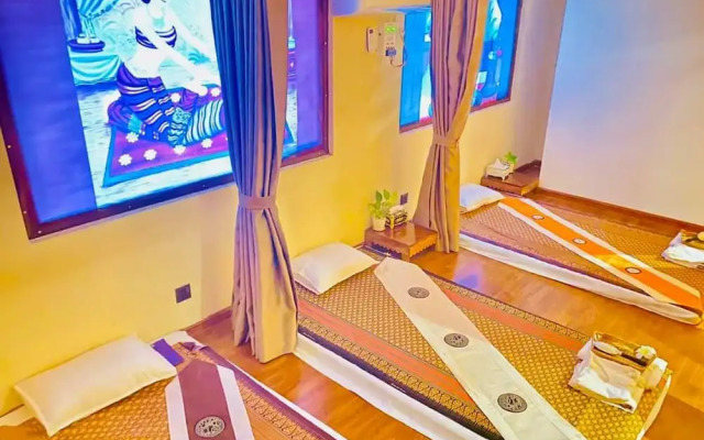 Prince Hotel