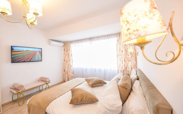 Tres Chic Studio - Victoria Avenue