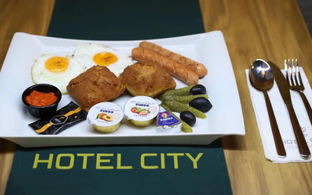 Hotel City