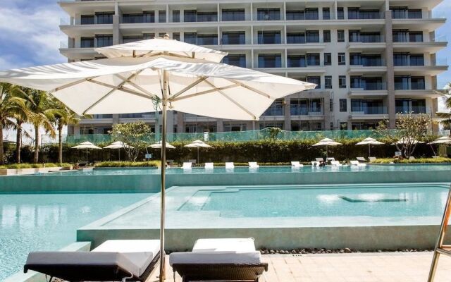 Ocean Suites Apartment