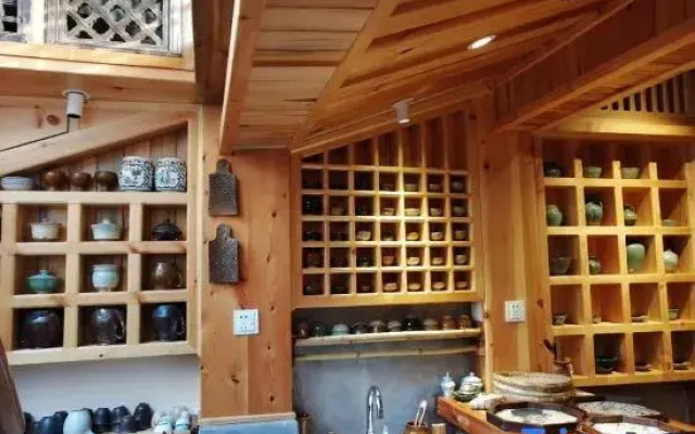 Yuxi Qingyun Shangju Homestay (Nie'er Former Residence)