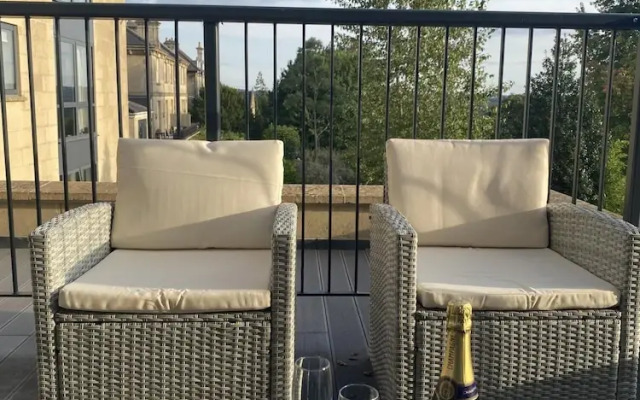 CH Apt 7 2bed in Bath