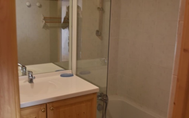 Beautiful Chalet in the Nice Village Centre, on the South