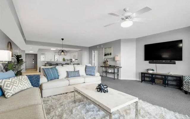 Yacht Club Villas 2-902