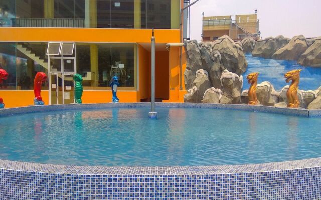 Fully Furnished 2BR at Teluk Intan Apartment