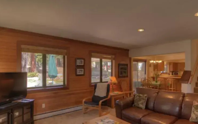 RedAwning Modern Incline Village Home