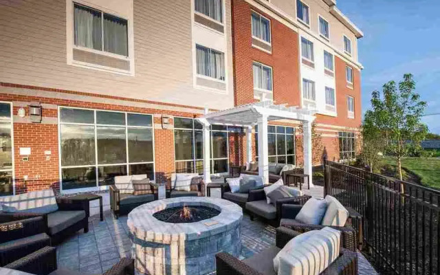 Courtyard Boston Littleton