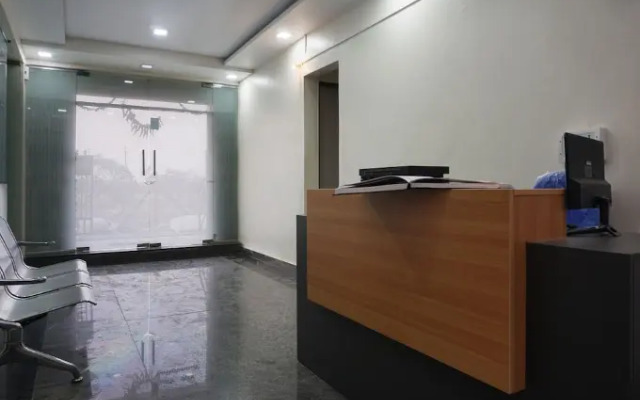 OYO Flagship 22520 Lakeview Lohegaon