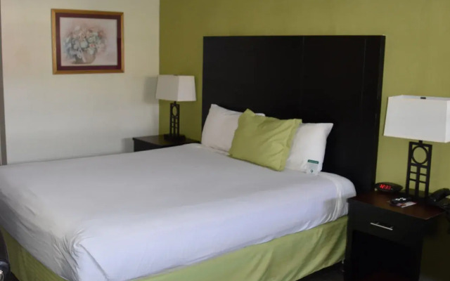 Old Town Western Inn & Suites