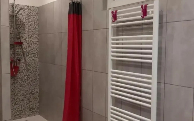 Gîte Beaumont-la-Ronce, 5 pièces, 8 personnes - FR-1-381-97