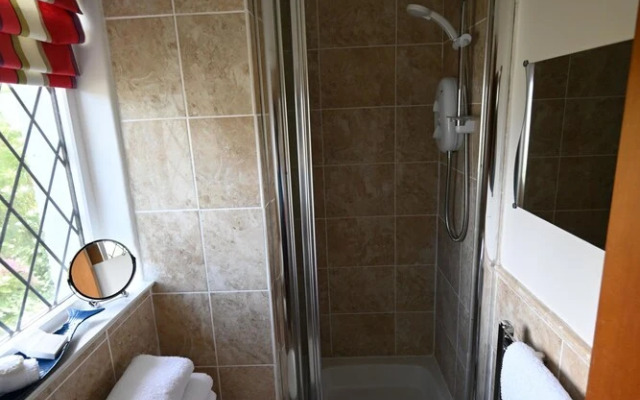 Halwell Lodge