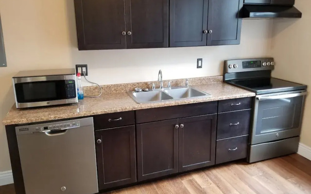 Silver Horseshoe Inn