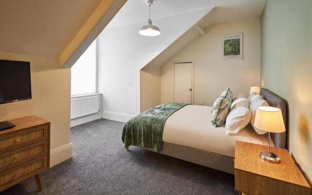 Host Stay 21 in Sunderland