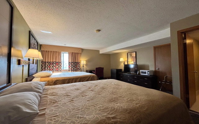 Super 8 by Wyndham Normal Bloomington