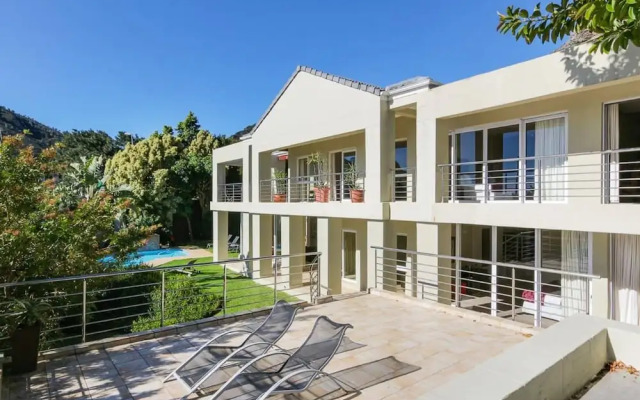 Family Home With Views Pool Garden 100 Geneva