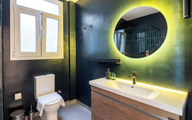 Spark 2-Bedroom Apartment in Athens