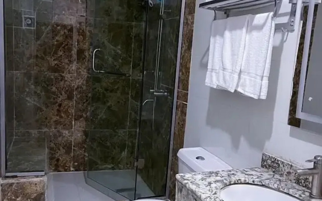 Royal Crest hotel and suite