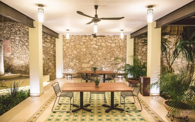 TreeHouse Boutique Hotel - Adults Only