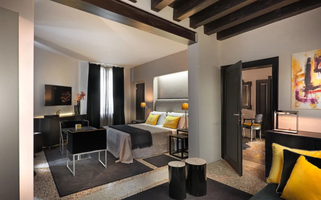 The Charming House DD724