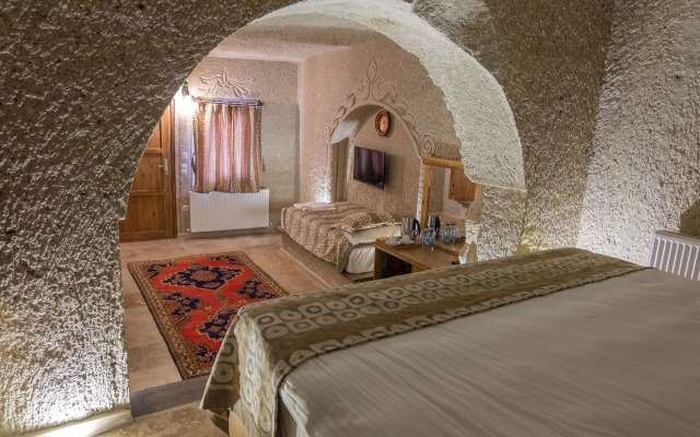 Grand Elite Cave Suites