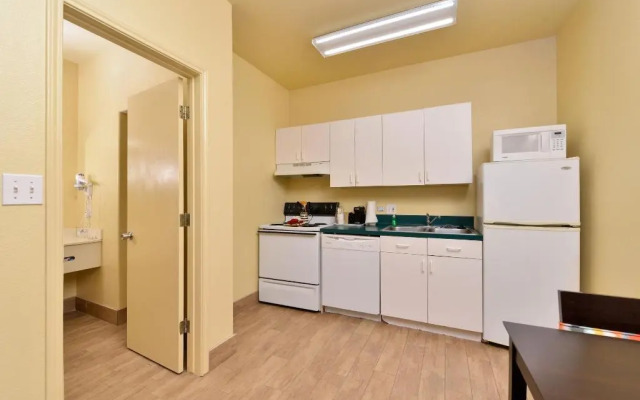 Mariner Inn and Suites