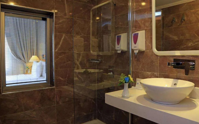 Roseira Beach Resort