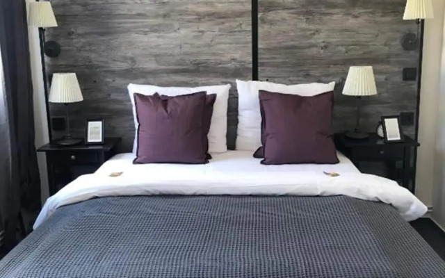 Hamburg Room