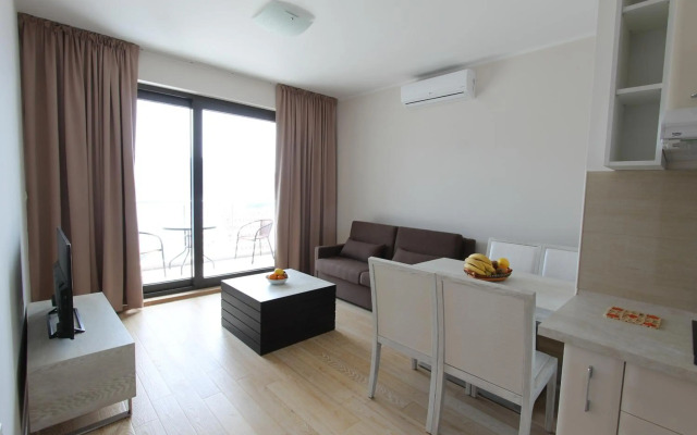 Apartments Aqua