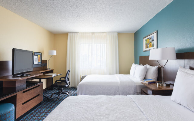 Fairfield Inn & Suites Dallas Park Central