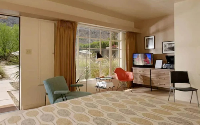 The Hideaway 21 and Over