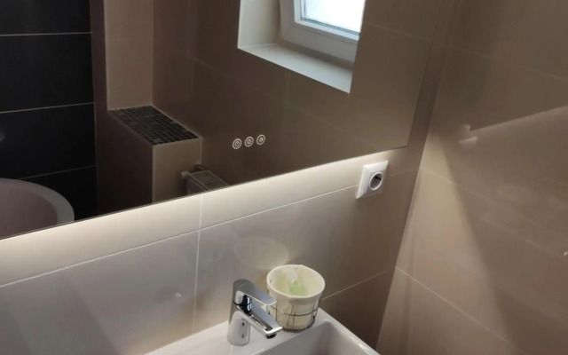 Wenie Apartment by EasyBucharest