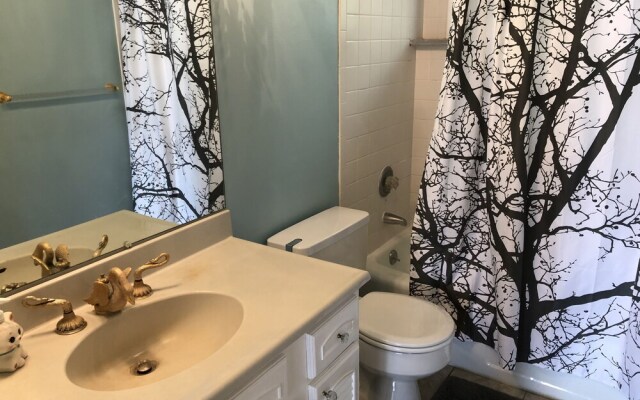 Silver Spring Chalet - GetAway