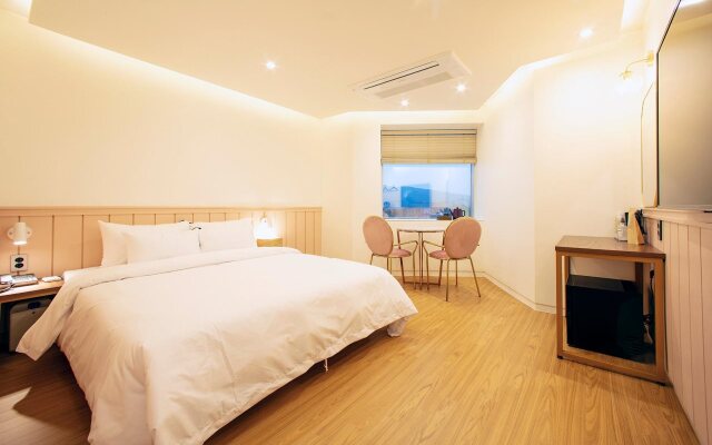 Plain Hotel