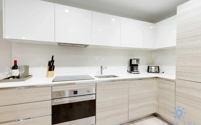 2BR Apartment With Rooftop Pool