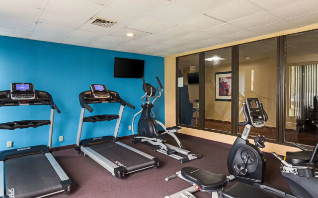 Rodeway Inn & Suites Stroudsburg - Poconos