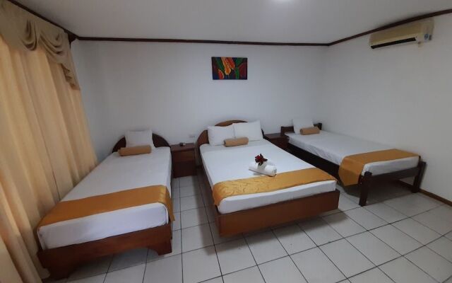 Arenal Container Hostel