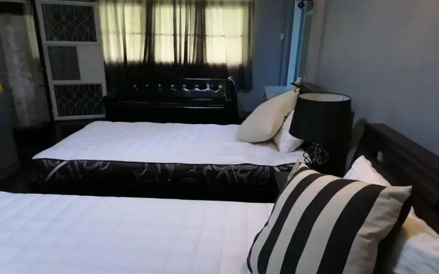 OYO 857 42 Loft Bed and Breakfast