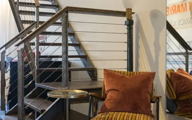 Applewood Suites - The Ossington Loft