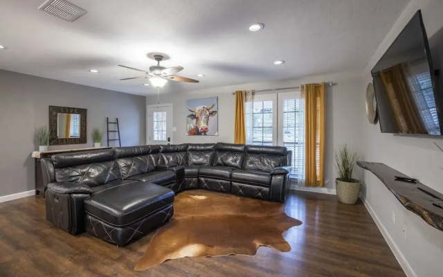 Tonkawa Terrace 4 Bedroom Home