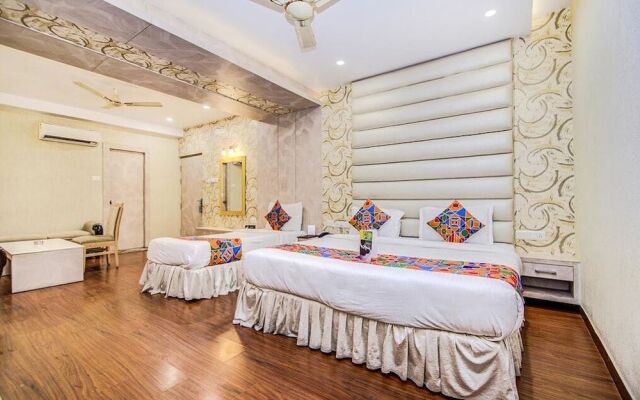 Hotel Rana International