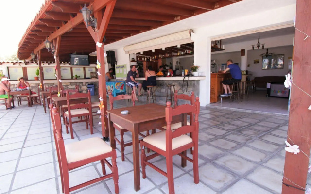 Ampavris Family Apartments