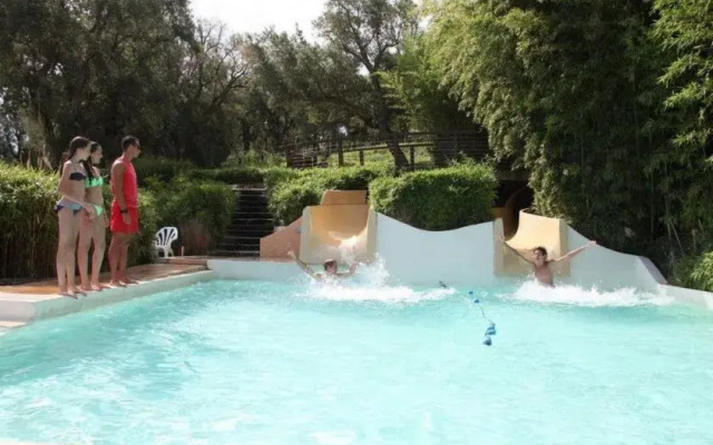 Les Restanques proches piscines Bruyeres 2103