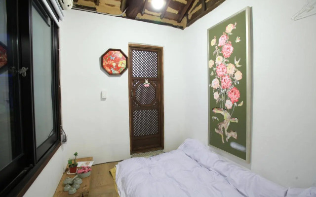 MongYouHwaWon Guesthouse(Painter's house)