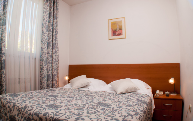 Hotel Dujam